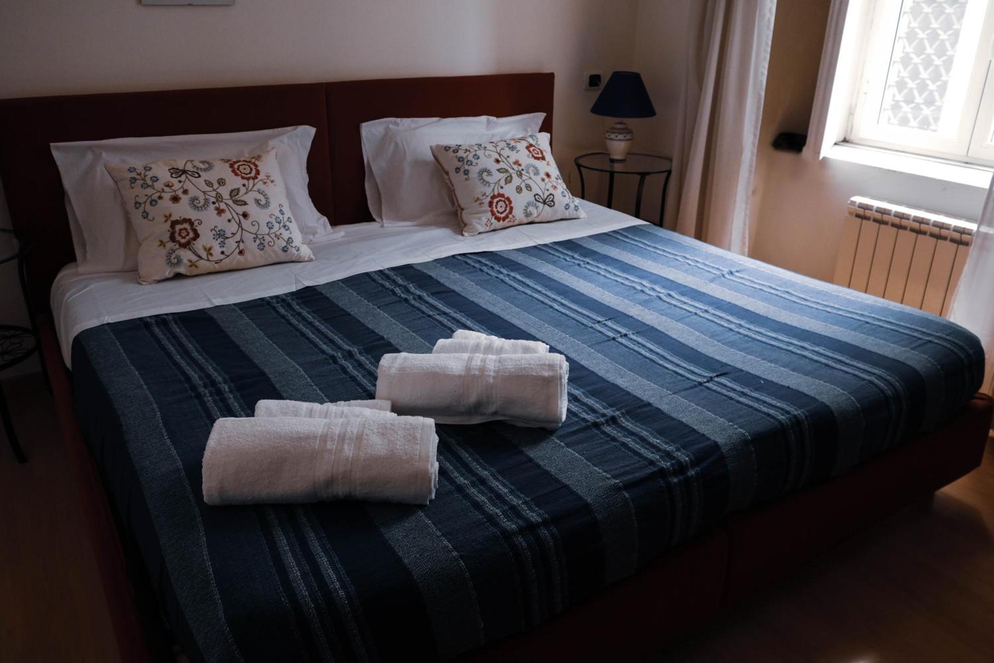 Bed & Breakfast Colori A Toledo Napoli